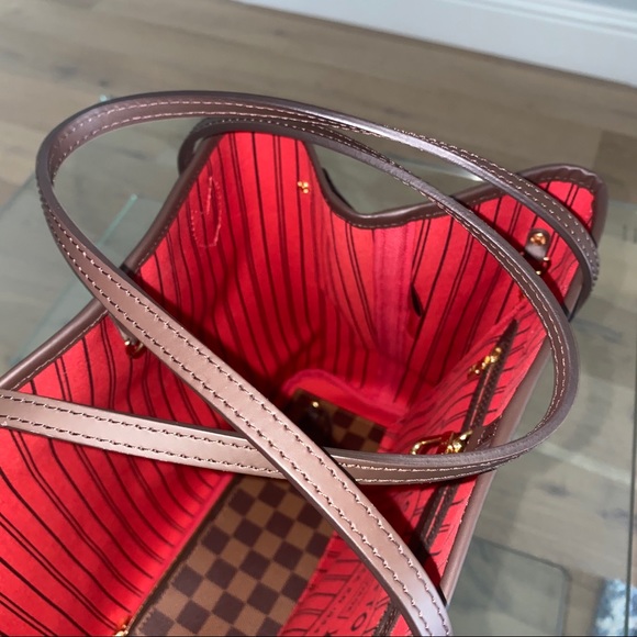 ✨NEW WITH TAGS✨ Neverfull MM Damier Ebene Auth! - Picture 5 of 13